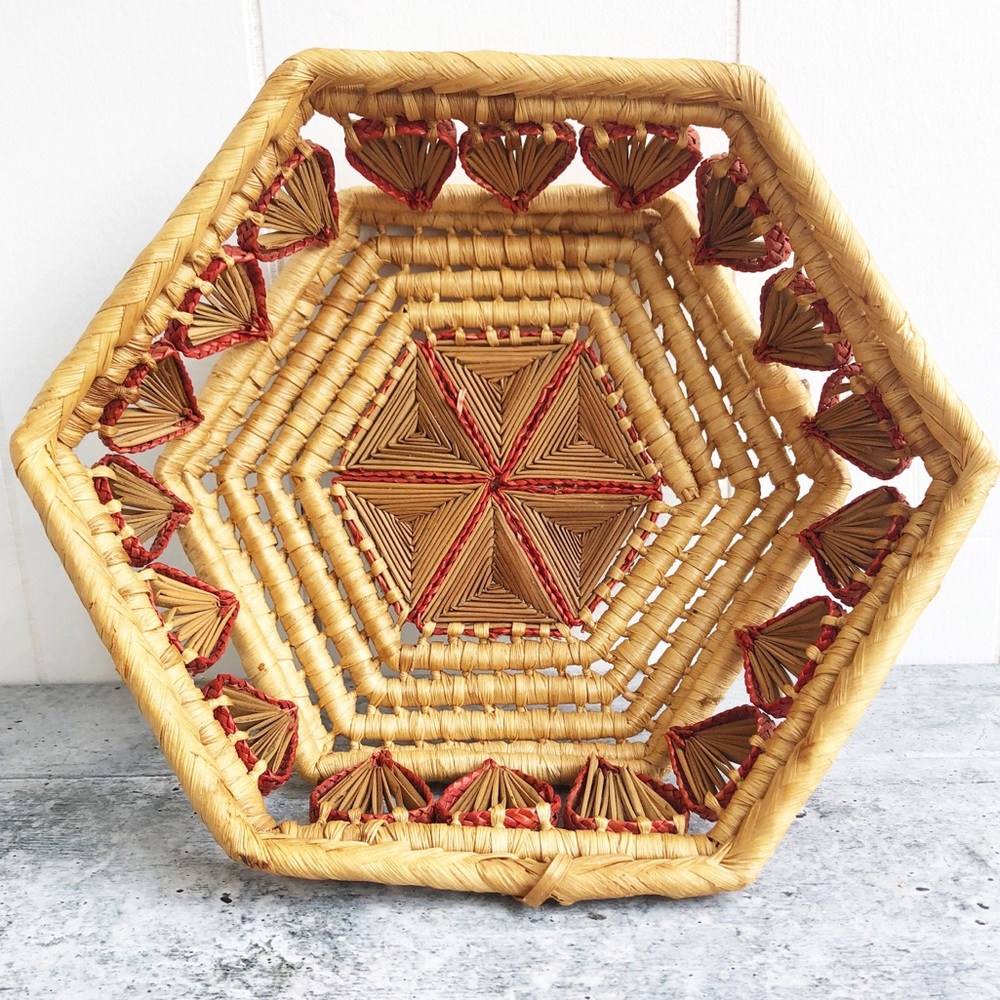 Unique Vintage Wicker Star Basket